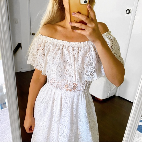 💍 VINTAGE ILGWU UNION MADE TALL CROCHET OPEN SHOULDER WEDDING GOWN! - Picture 6 of 16